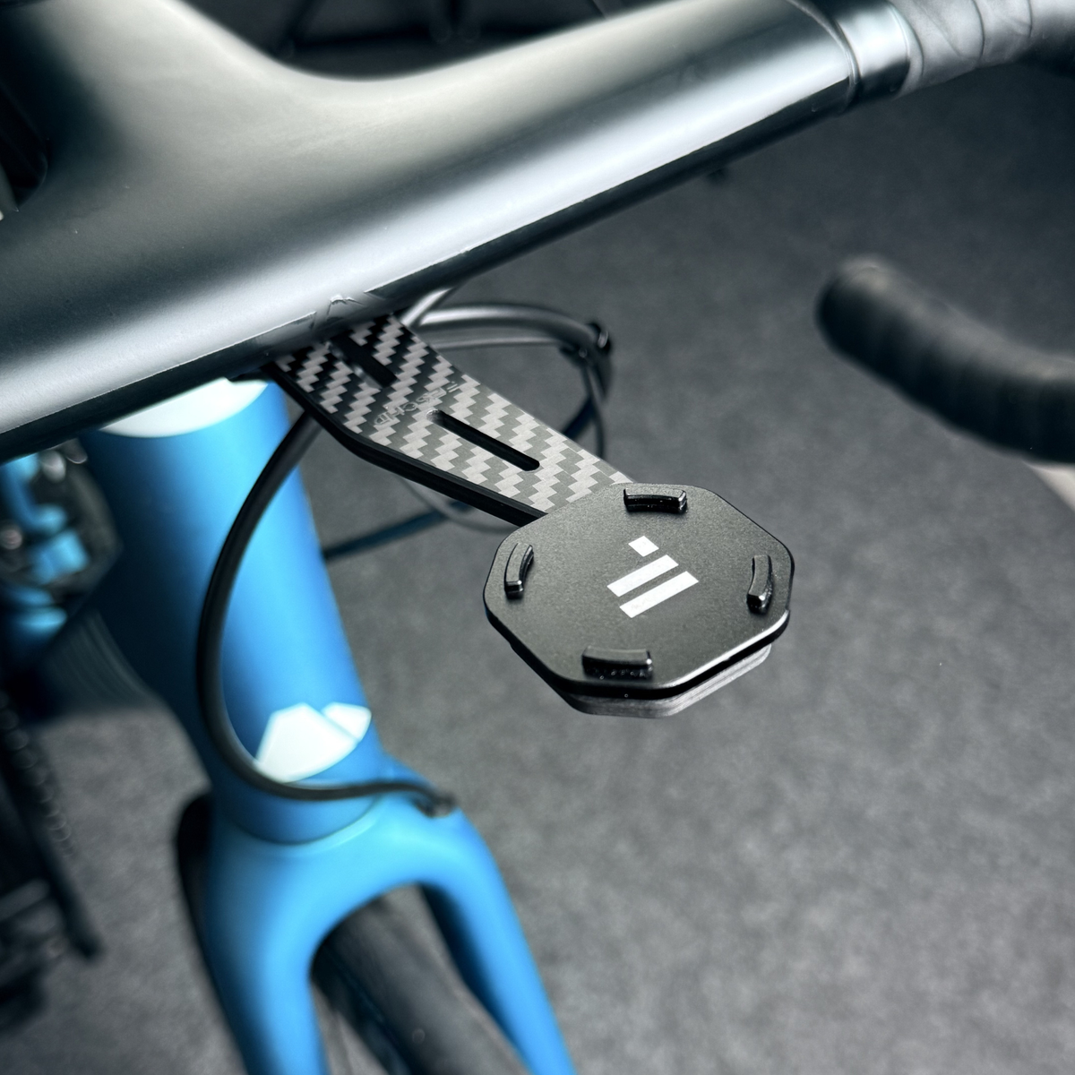 Aero Mount